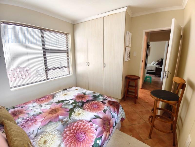 4 Bedroom Property for Sale in Island View Western Cape